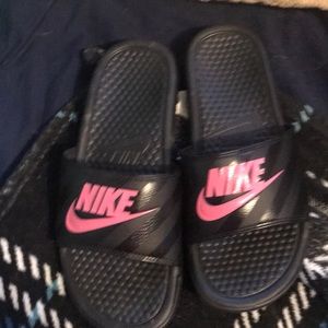 Nike slides